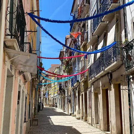 Portuguese Classic Flat At Historic Center Lisbona
